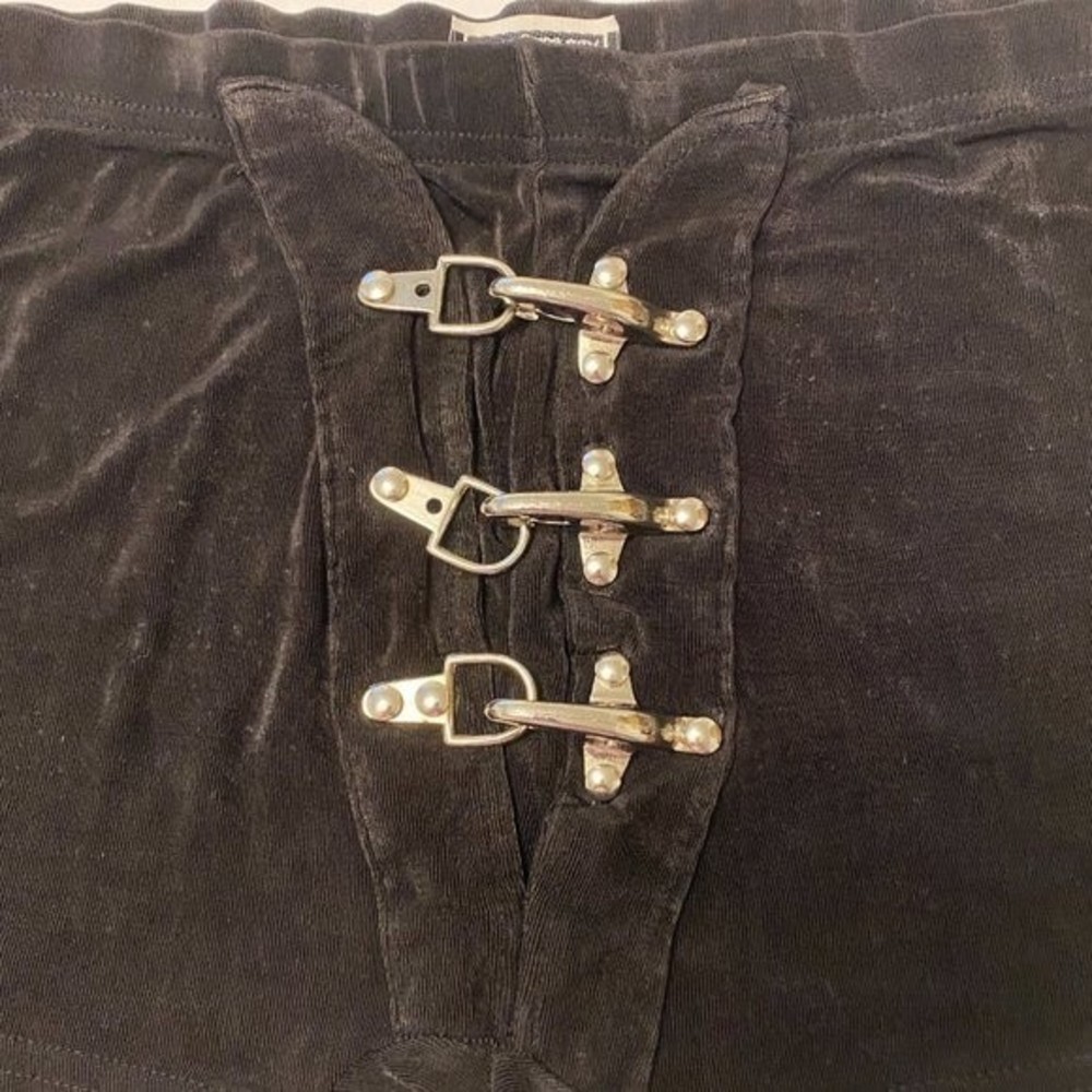 Elee Los Angeles Men's meshish type material shorts, stretchy - Picture 2 of 5